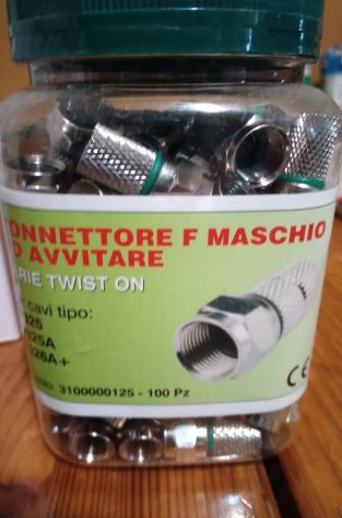 Causa chiusura attività vendo accessori per installazione antenne tv