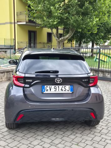 Toyota Yaris Hybrid Lounge - Foto 7