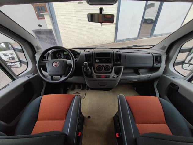 CAMPER PEGASO DUCATO DOPPIA DINETTE 7 POSTI LETTO CASTELLO GARAGE CLIMATIZZATORE WEBASTO FOTOVOLTAICO GENERALI USATI 588 - Foto 9