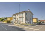 Appartamento di 80 m² con più di 5 locali e box auto in vendita a Albettone &hellip;