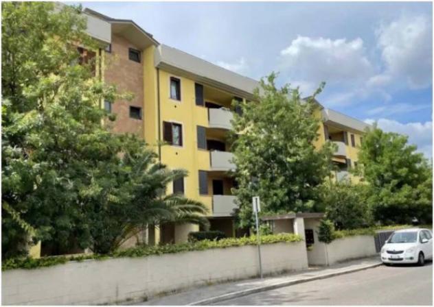 Immobile in asta di 87 m², box auto in vendita a Prato - Foto 2