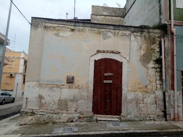 Immobile da ristrutturare completamente in zona centralissima - Foto 2