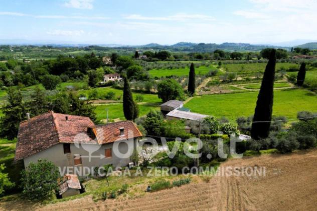 Rustico / Casale di 1000 m² con più di 5 locali e box auto in vendita a Sarteano - Foto 3