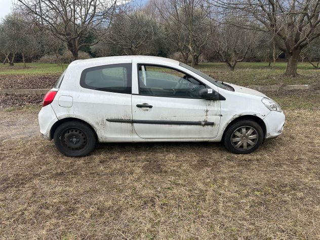 Autocarro Renault Clio - Foto 6