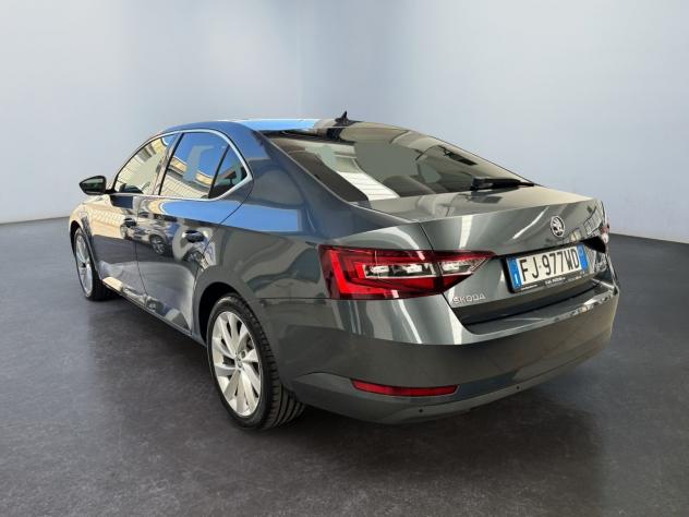Škoda Superb 2.0 TDI AMBITION 110KW - Foto 7