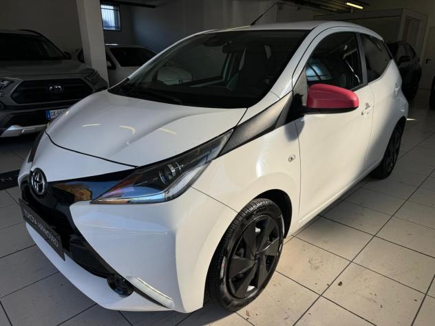 Toyota Aygo Aygo 5p 1.0 x-black tss
