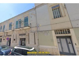 Accogliente appartamento con terrazzino in locazione a Bisceglie