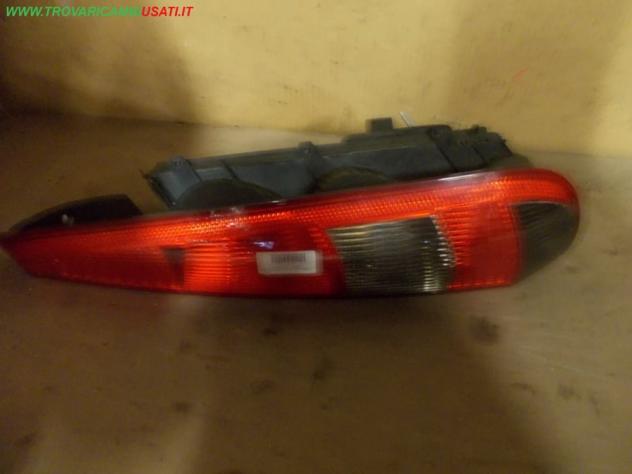 FANALE POST.D. 5 P. FORD FIESTA (CBK)  Parti elettriche  Fanaleria  Fanali  Fanale post. sx. FORD - FIESTA - 01-03-2002 - 01-12-2005