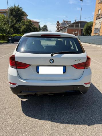 BMW X1 2.0 xdrive - AUT. - 4X4 - NAV. - 12 MESI DI GARANZIA - - Foto 3