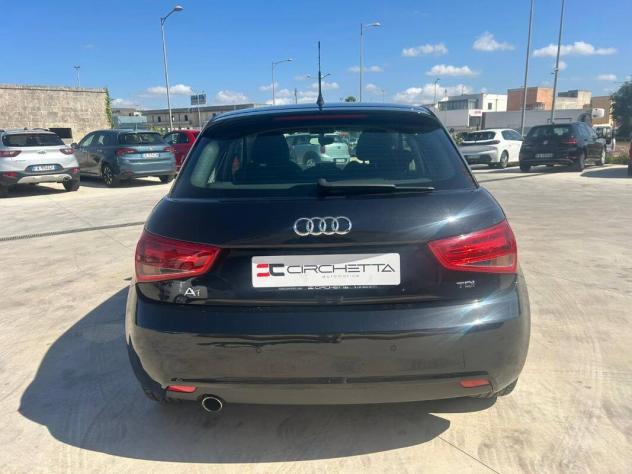 Audi A1 1.6 tdi Attraction 90cv - Foto 10