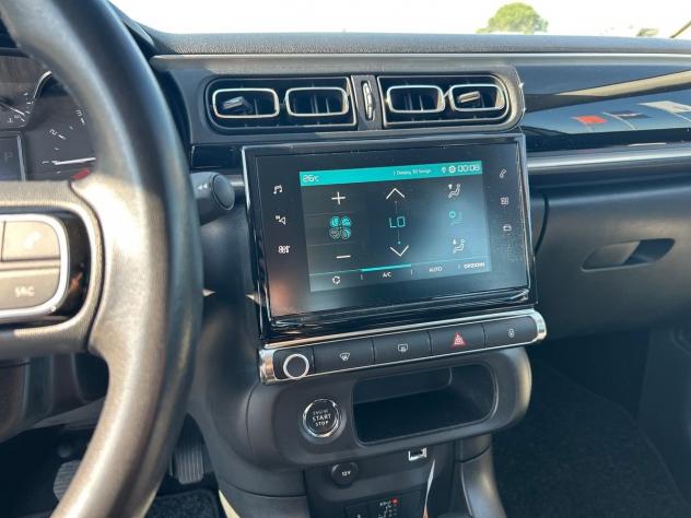 Citroën C3 III 2017 1.2 puretech Shine s&s 110cv eat6 my18 - Foto 9
