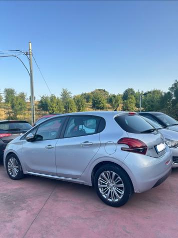 Peugeot 208 PureTech 82 5p. GPL Allure - Foto 3
