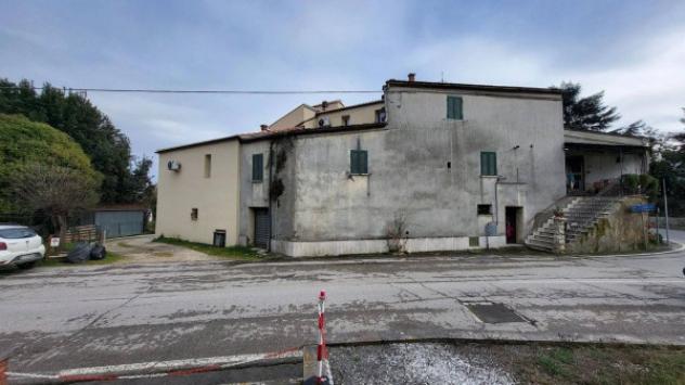 Immobile in asta di 100 m² con più di 5 locali e box auto in vendita a Sinalunga - Foto 3