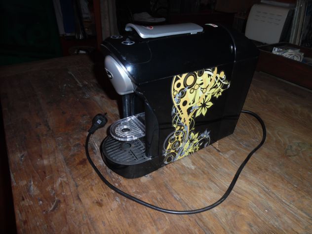 1MACCHINA CAFFè A CAPSULE AL GINSENG FUNZIONANTE,MADE IN ITALY,TENUTA MOLTO BEN - Foto 3