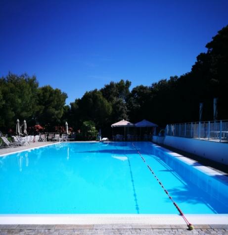 Castiglioncello appartamento con piscina e discesa al mare