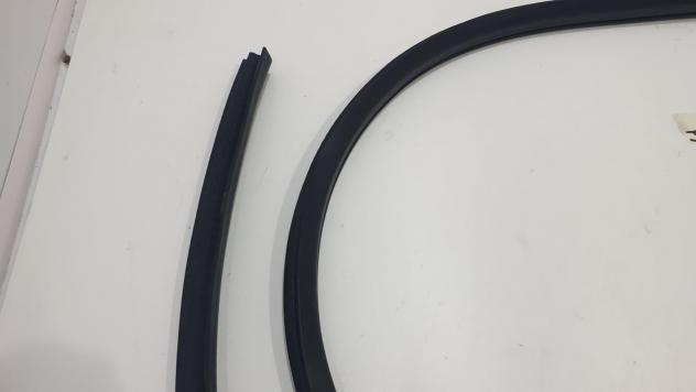 GUARNIZIONE PORTIERA ANTERIORE SINISTRA JEEP Compass Serie 05074643AJ (1115) - Foto 4