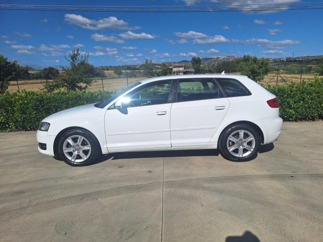 Audi A3 1.6 TDI 90cv 2.490,00 - Foto 2