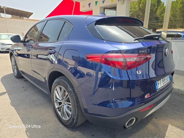 Alfa Romeo Stelvio 2.2 Turbodiesel 190 CV AT8 Q4 Executive - Foto 4