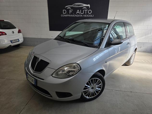 Lancia Ypsilon 1.2 Oro 5 posti