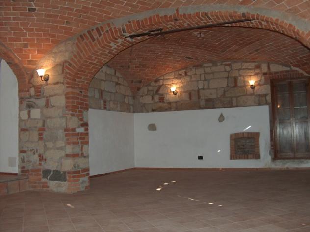 Cereseto vendesi cascina 8 vani 350 Mq - Foto 8