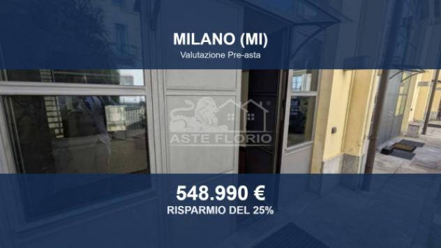 Immobile in asta di 111 m², box auto in vendita a Milano