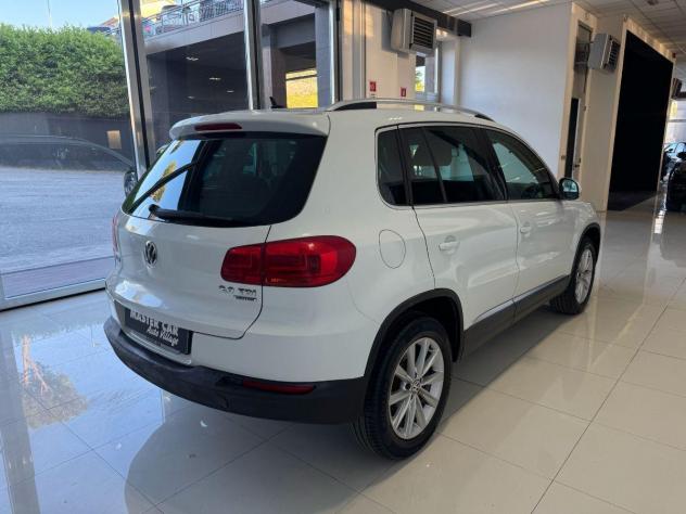 VOLKSWAGEN - Tiguan - 2.0 TDI 140 CV 4motion Sport & Style - Foto 4