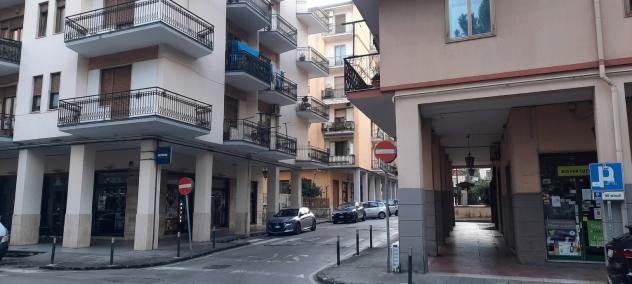Box in Via Vittorio Veneto - Foto 4