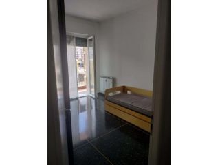 Room in Via Stefanina Moro, Genova for 20 m² with 3 bedrooms