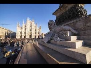 SEI LOCALI IN CORSO ITALIA  240  MQ. PIANO ALTO