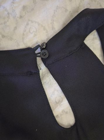 Top nero fluido Le Streghe con scollo sul retro - Foto 4