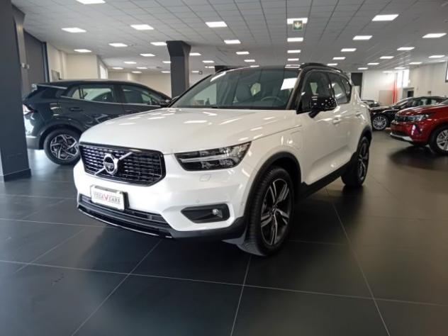 VOLVO XC40 T5 Recharge Plug-in Hybrid R-design rif. 23827224