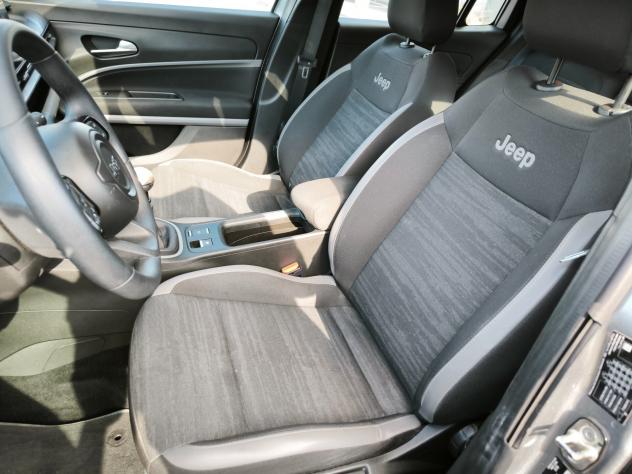 Jeep Avenger 1.2 Turbo 100 CV Longitude - Foto 10