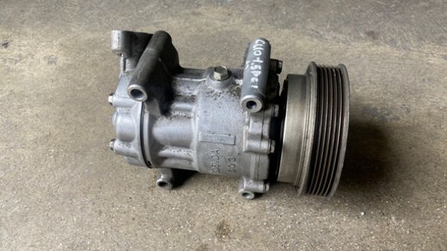 Compressore climatizzatore Renault Clio 3 1.5DCI del 2011 (8200953359) - Foto 3