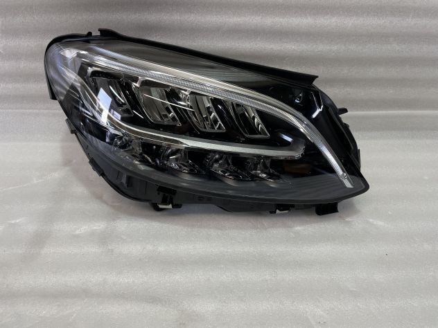 RICAMBI MERCEDES C-KLASA W205 FACELIFT PERFORMANCE RIGHT FANALI ANTERIORI