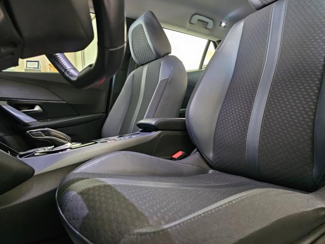 Peugeot 2008 PureTech 130 S&S EAT8 Allure Navi Pack - Foto 8
