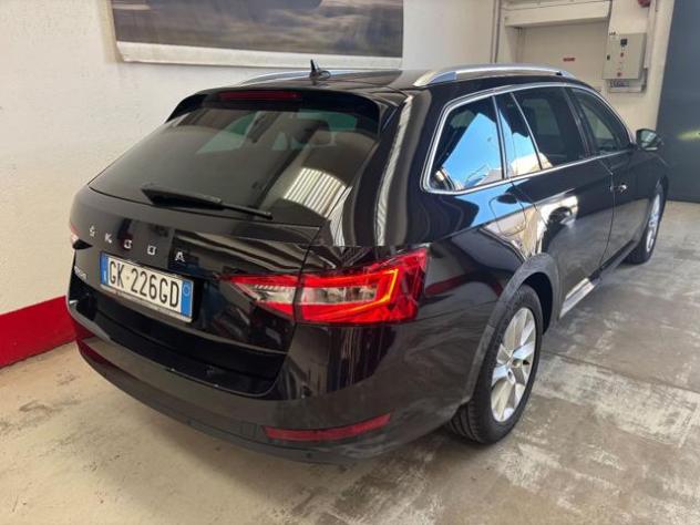 SKODA Superb 2.0 TDI EVO 150 CV SCR DSG Wagon Executive rif. 24068194 - Foto 6