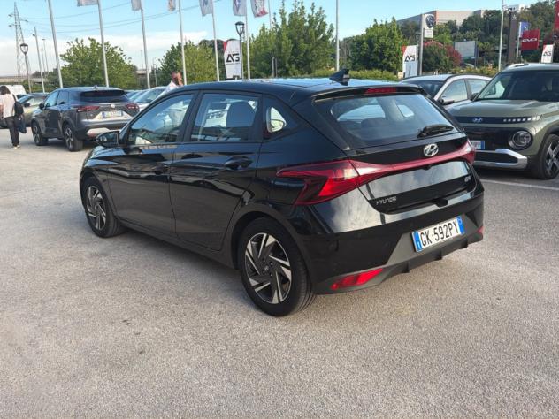 Hyundai i20 1.2 MPI 84cv ConnectLine - Foto 6