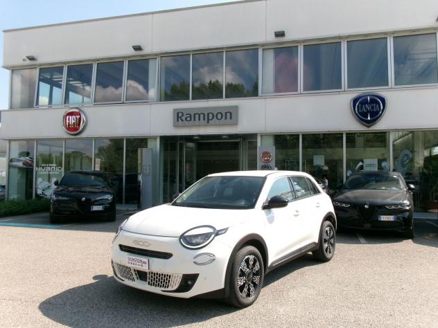 FIAT 600 1.2 Hybrid 145cv