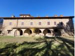 Prestigiosa Villa Tipica Toscana con 4 ettari di Terreno - Rif. V195