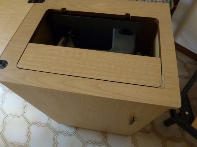 GULLMANN, macchina da cucire, perfetta ed inutilizzata completa mobile in legno - Foto 6