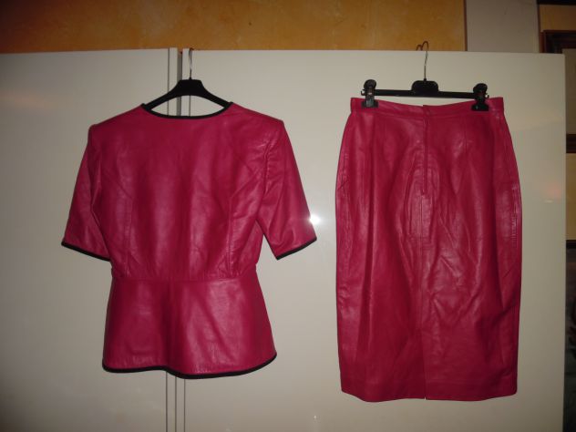 1 TAILLEUR:GIACCA+GONNA IN VERA PELLE FIRMATI ORIGINALI:"TRUSSARDI"MADE IN ITALY - Foto 2