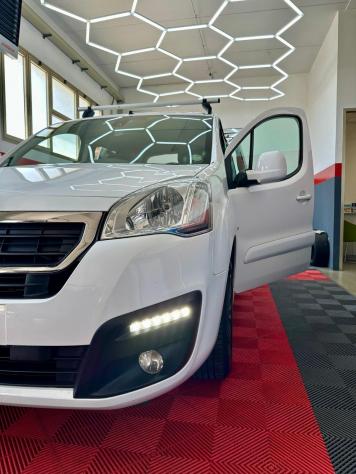 Peugeot Partner Tepee 1.6 BlueHDi 120cv Active - Foto 10