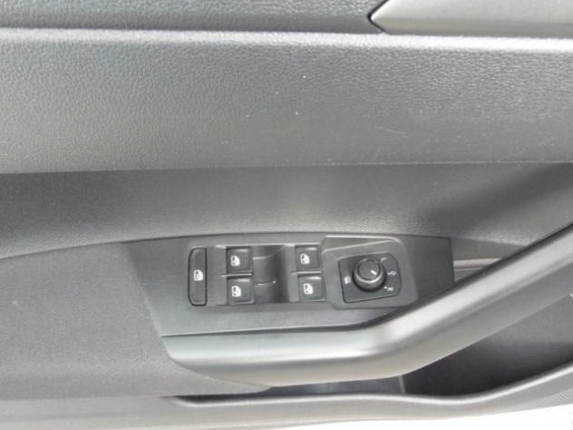 VOLKSWAGEN Polo 1.6 TDI 95 CV 5p. Comfortline BlueMotion rif. 23023420 - Foto 8