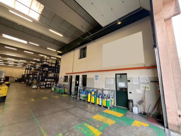 Immobile di 2600 m² con 5 locali in affitto a Bedizzole - Foto 13