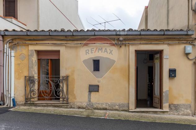 Casa Indipendente in vendita a Chiaramonte Gulfi