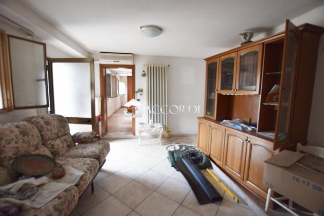BIFAMILIARE di 10 vani e di 250 mq (POVEGLIANO) rif. SW136 - Foto 11
