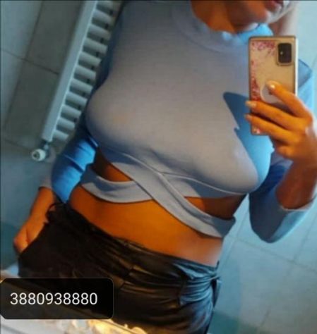 CLASSE E SENSUALITÀ 🌹L'ESTASI DEI SENSI CON MASSAGGIO TANTRA .. Tel:3880938880