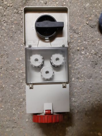 PRESA ILME 3265 IB5 DA PARETE 5 POLI