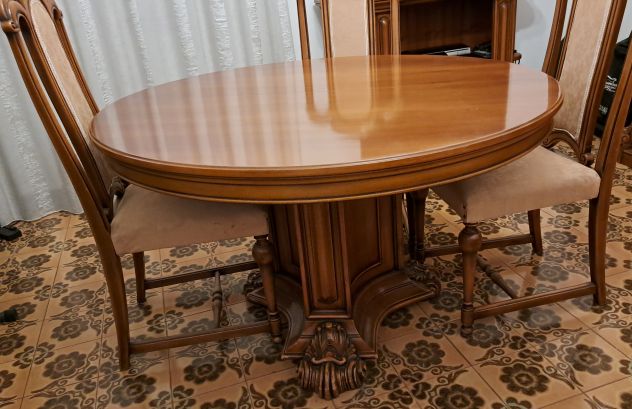 TAVOLO ROTONDO IN LEGNO CON 6 SEDIE - Foto 6