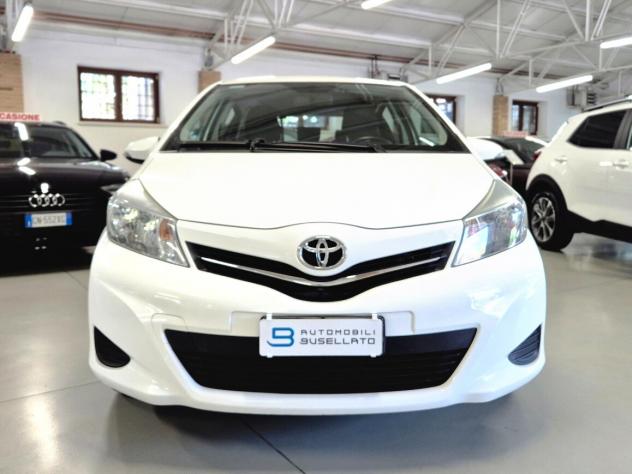 Toyota Yaris 1.0 5 porte Active - Foto 2
